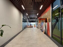 Ocbc Centre South (D1), Retail #538694261